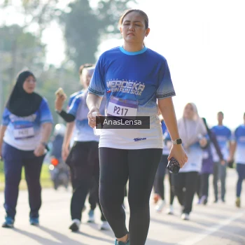 Runner Photo 3485516