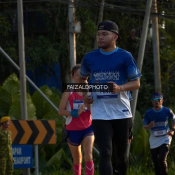 Runner Photo 3485527
