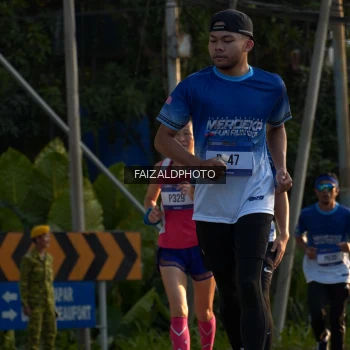 Runner Photo 3485559