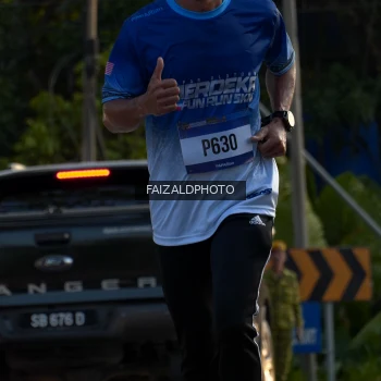 Runner Photo 3485587