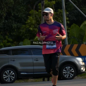 Runner Photo 3485723