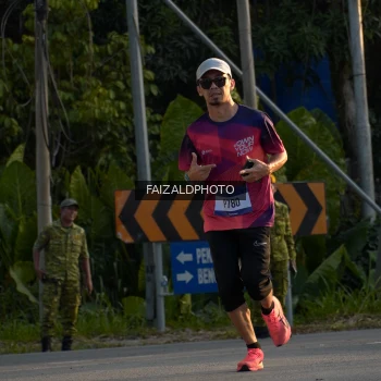 Runner Photo 3485725