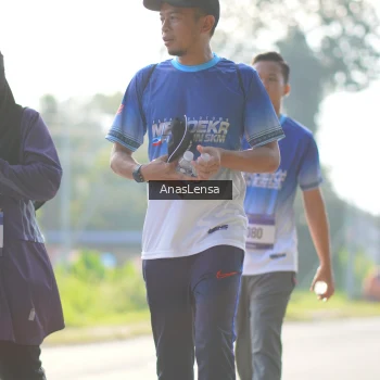 Runner Photo 3485733