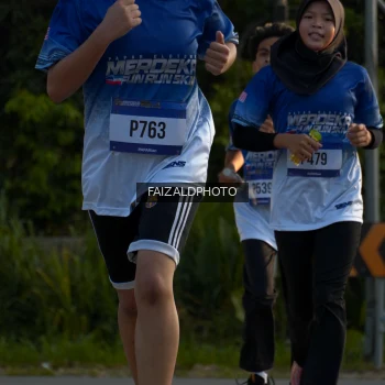 Runner Photo 3485796