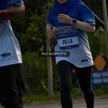 Runner Photo 3485863