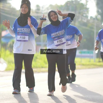 Runner Photo 3485923