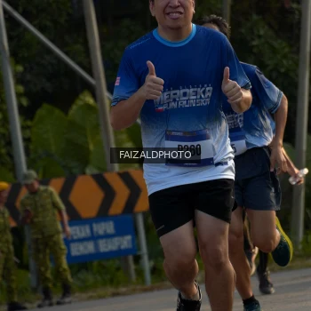 Runner Photo 3485946