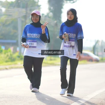 Runner Photo 3486137
