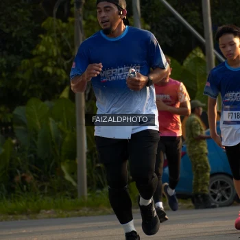 Runner Photo 3486160