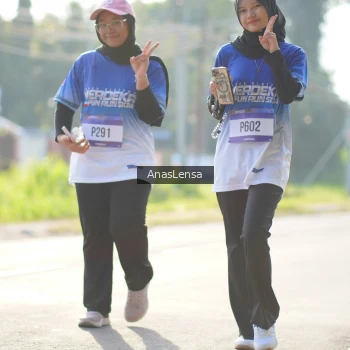 Runner Photo 3486173