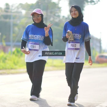 Runner Photo 3486174