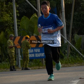 Runner Photo 3486175