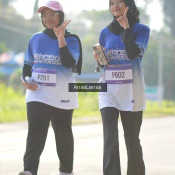 Runner Photo 3486199