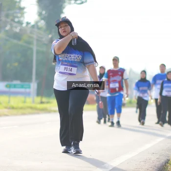 Runner Photo 3486206