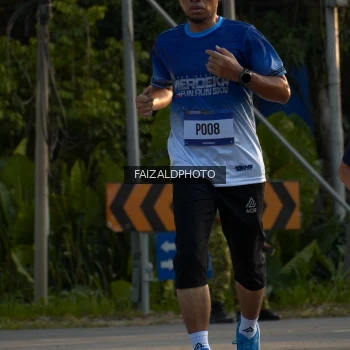 Runner Photo 3486275