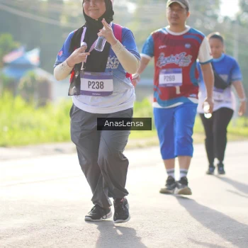 Runner Photo 3486278