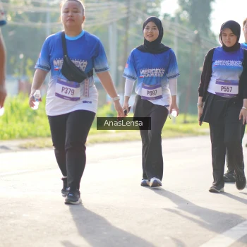 Runner Photo 3486302