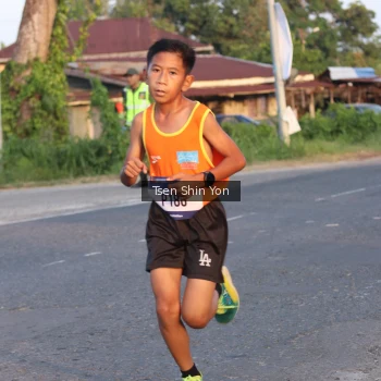 Runner Photo 3486576