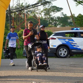 Runner Photo 3486621