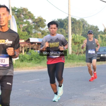 Runner Photo 3486769