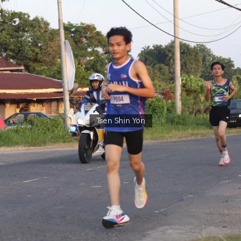 Runner Photo 3486878