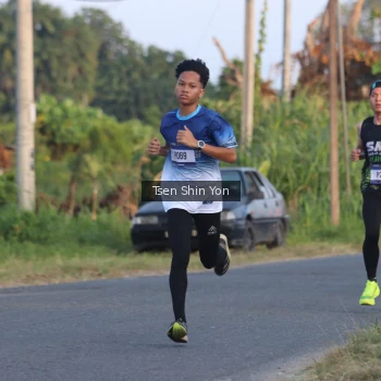 Runner Photo 3487002