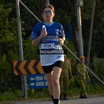 Runner Photo 3487069