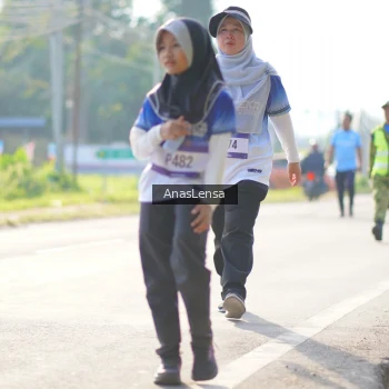 Runner Photo 3487152