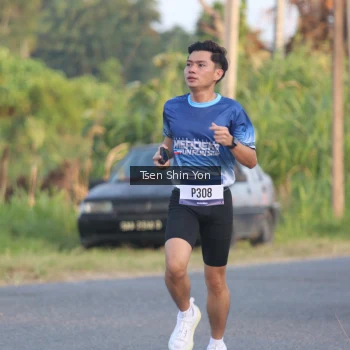 Runner Photo 3487223
