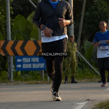 Runner Photo 3487321