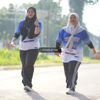 Runner Photo 3487356