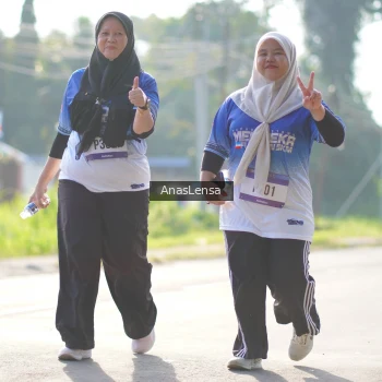 Runner Photo 3487361