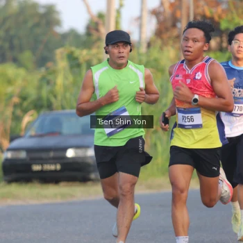 Runner Photo 3487363