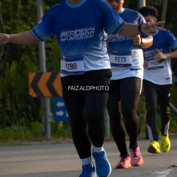 Runner Photo 3487379
