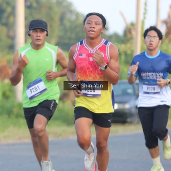 Runner Photo 3487388