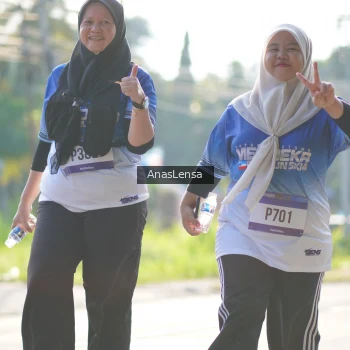 Runner Photo 3487400