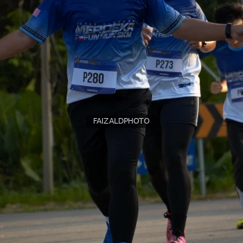 Runner Photo 3487401