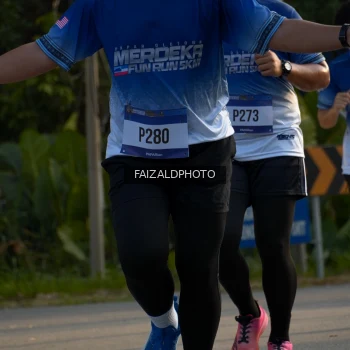 Runner Photo 3487424