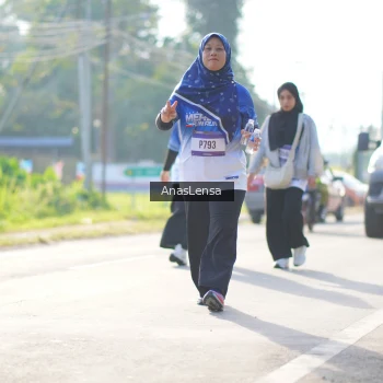 Runner Photo 3487501