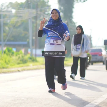 Runner Photo 3487519