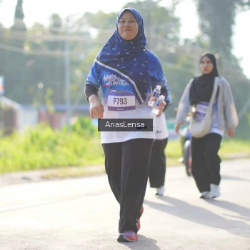 Runner Photo 3487559
