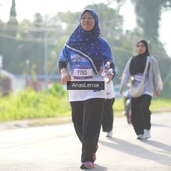 Runner Photo 3487564
