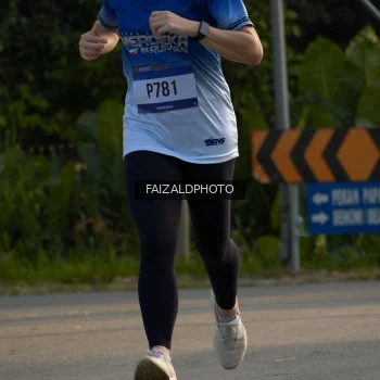 Runner Photo 3487576