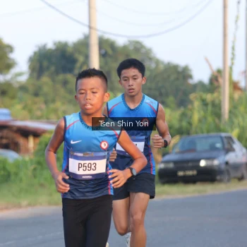 Runner Photo 3487600