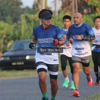 Runner Photo 3487753