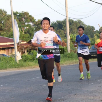 Runner Photo 3487823