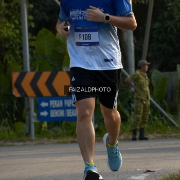 Runner Photo 3487859