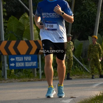 Runner Photo 3487861