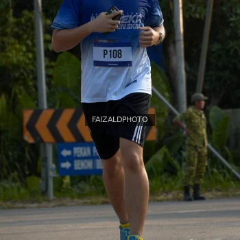 Runner Photo 3487880