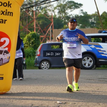 Runner Photo 3487896